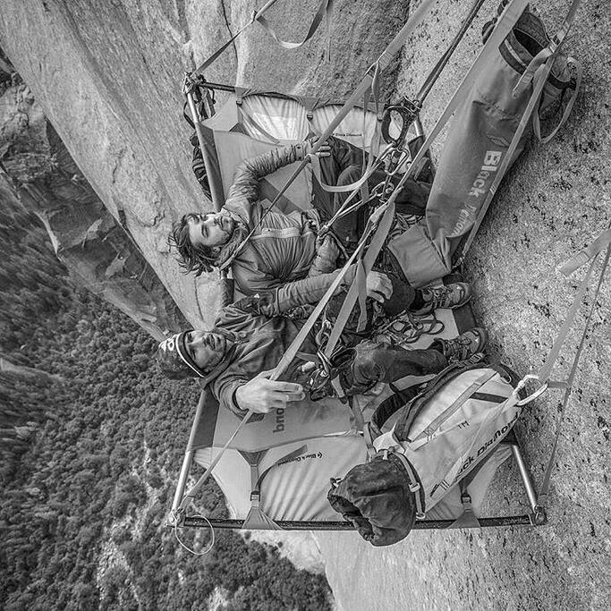 Nuestros guías son grandes escaladores profesionales de pared