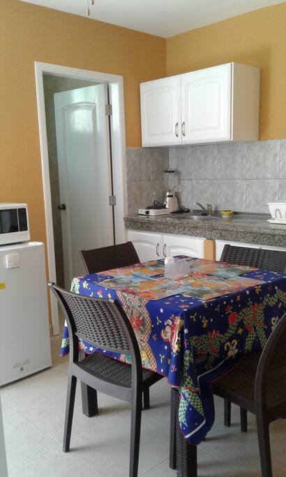 area de cocina, equipada para un desayuno rapido