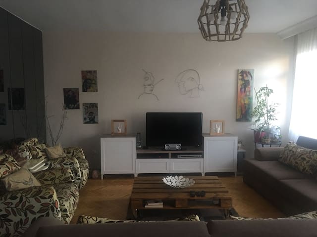 room in the center of Beşiktaş