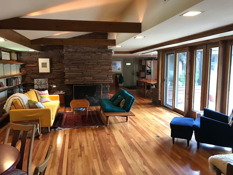 Living Room Large South Facing Windows/Doors