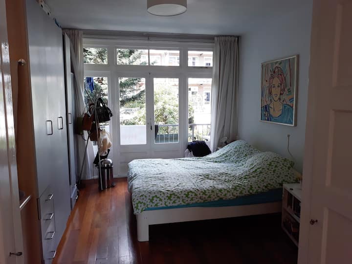 Dhoma e parë e gjumit