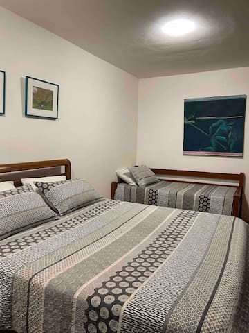 5𝒕𝒐 𝑬𝒍𝒆𝒎𝒆𝒏𝒕𝒐 𝑯𝒐𝒖𝒔𝒆 managed Airbnb listing 2