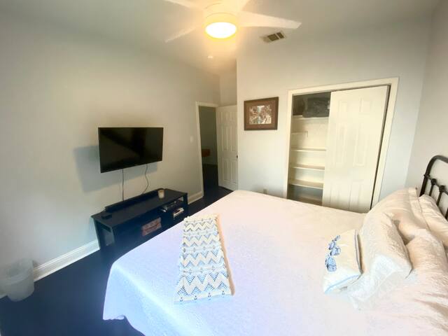 Austin FC! Domain! Walnut Creek! gallery image 4