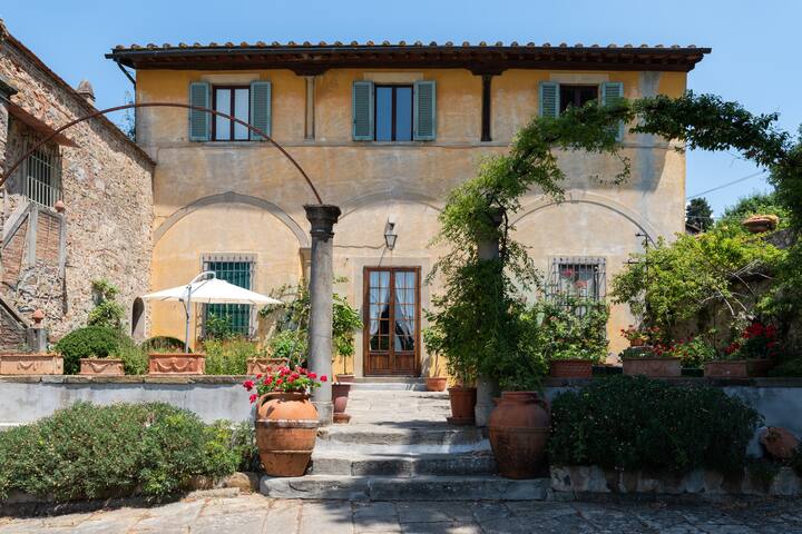 VILLA LE PERGOLE – Florence