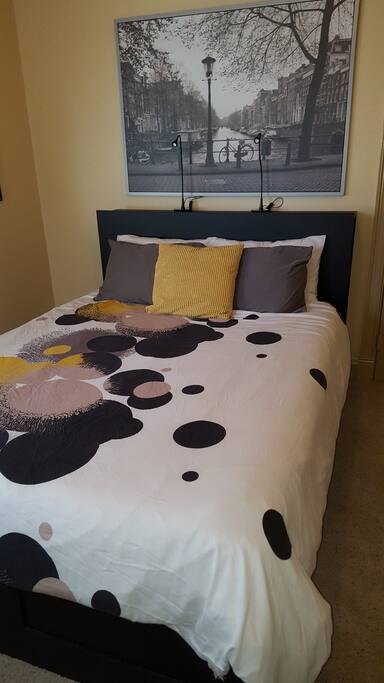 Queen size bed