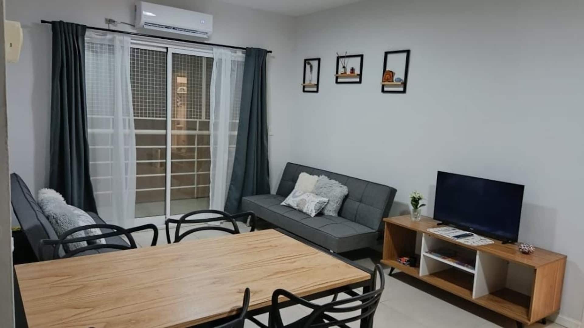 Quiet, bright and spacious