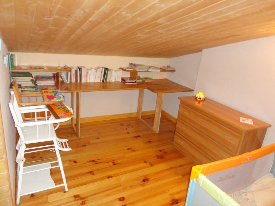 Espace enfants ou chambre 1 personne