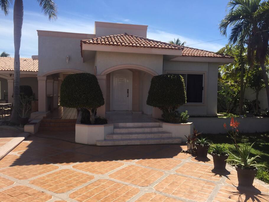 VISTA FRONTAL