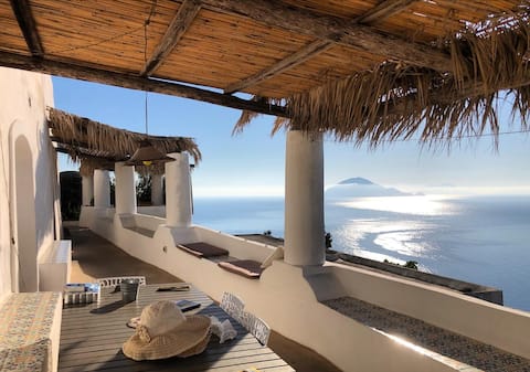 GIL'S DREAM travel & work(super-WiFi) in paradise