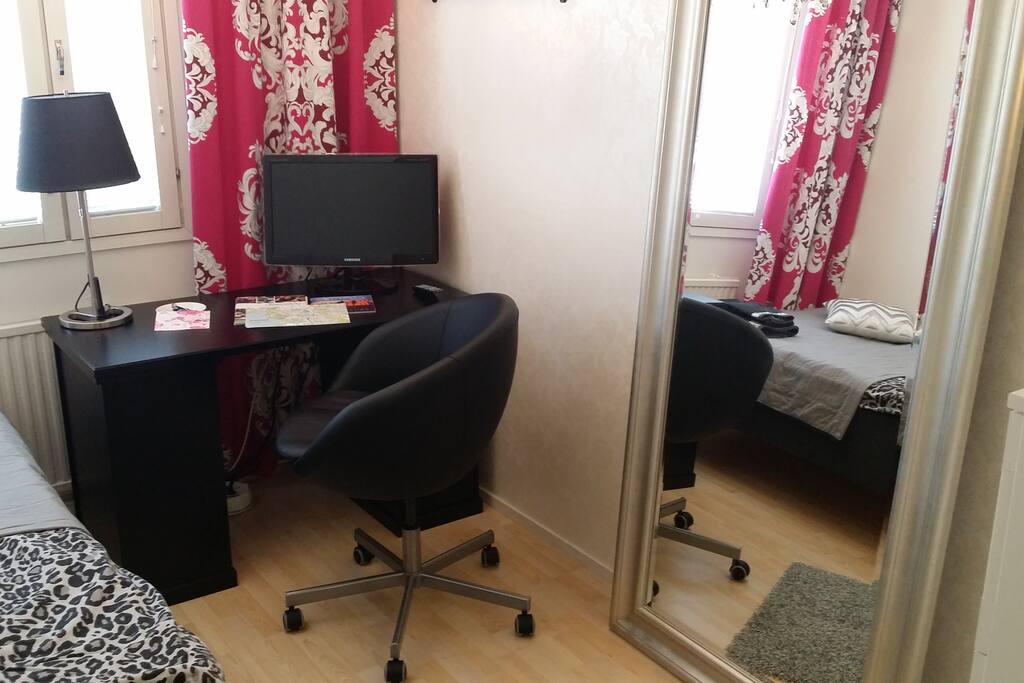 Guest room