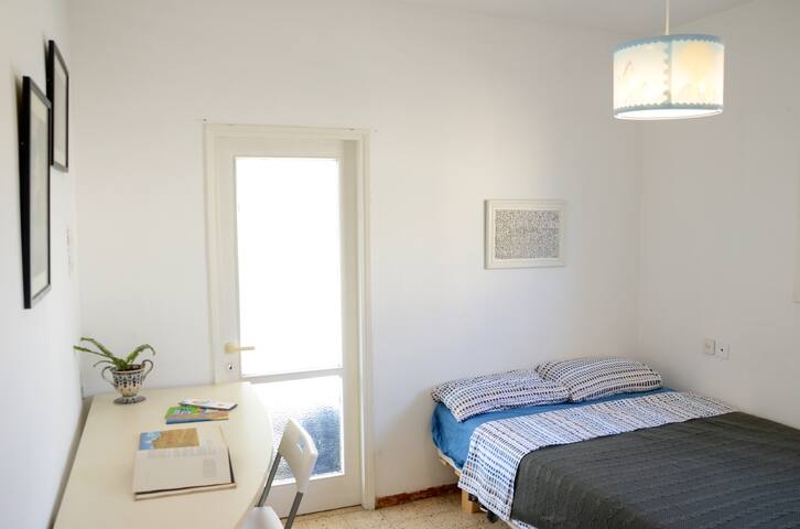 Peaceful room in the artist's home near Tel Aviv
