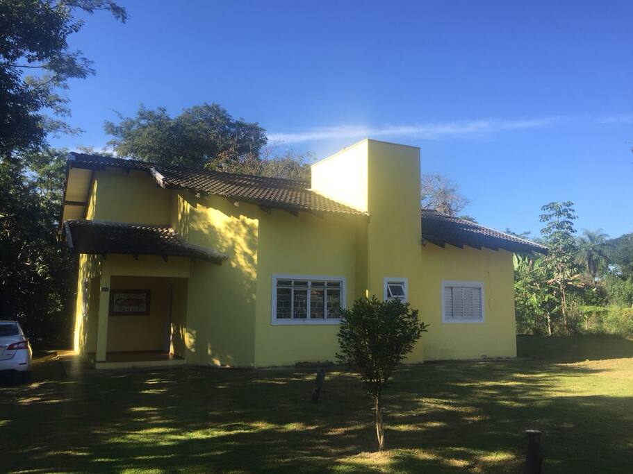 Fachada da Casa Amarela