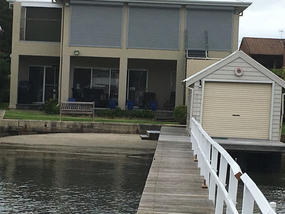 Ground floor apartment with private jetty, great for fishing off