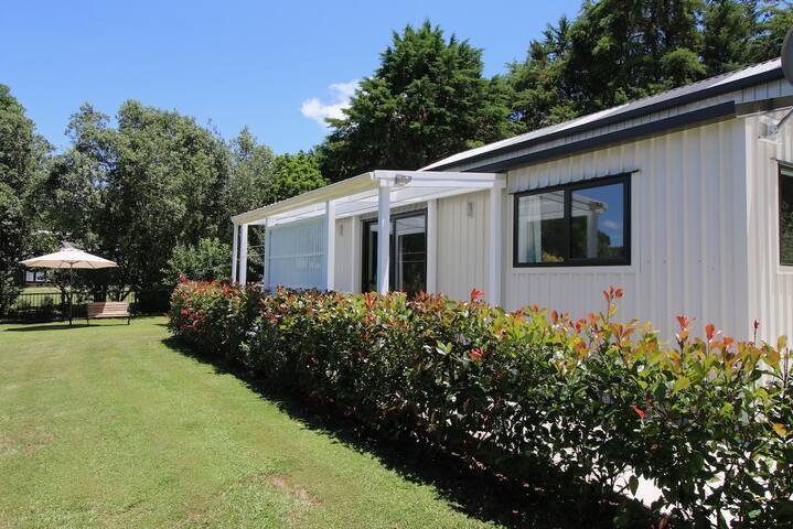 Airbnb Whangamata Vacation Rentals Places To Stay Waikato