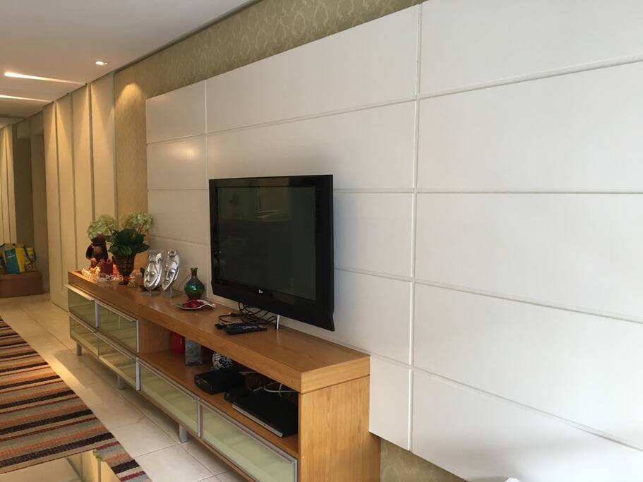 TV a cabo e Wi-Fi