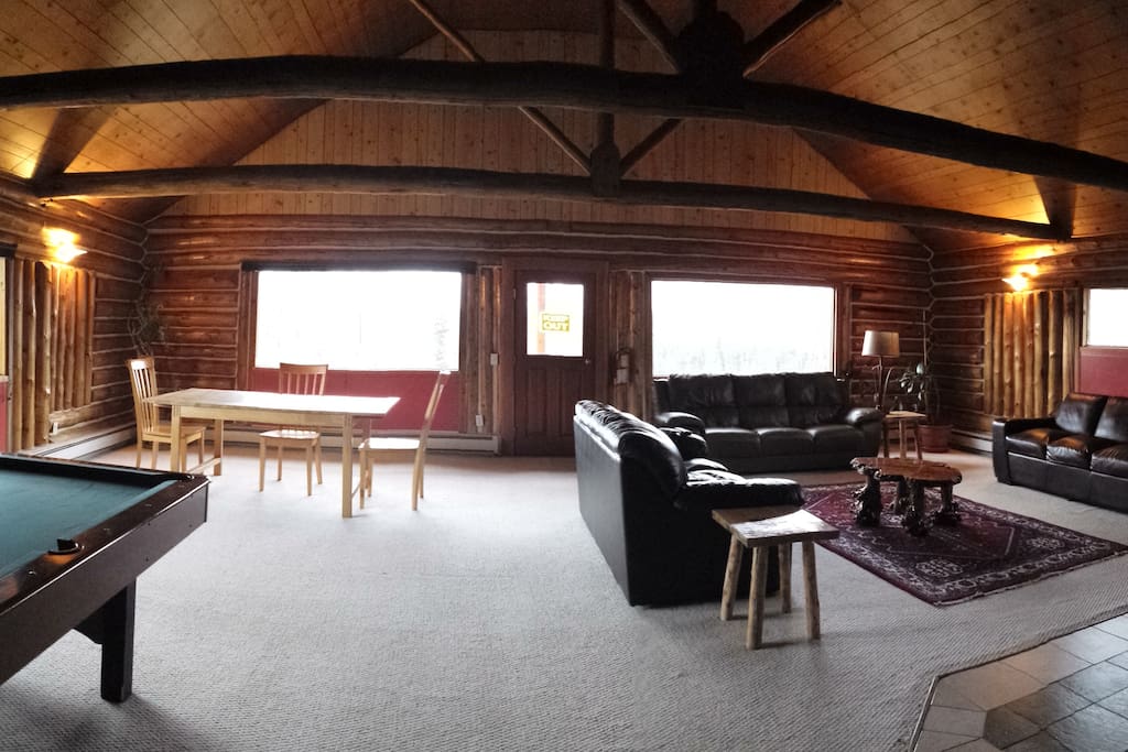 Wonderful big living room.