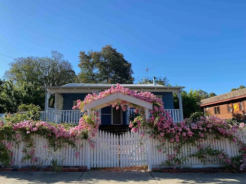 Dwellingup Retreat overlooking forest free WIFI
