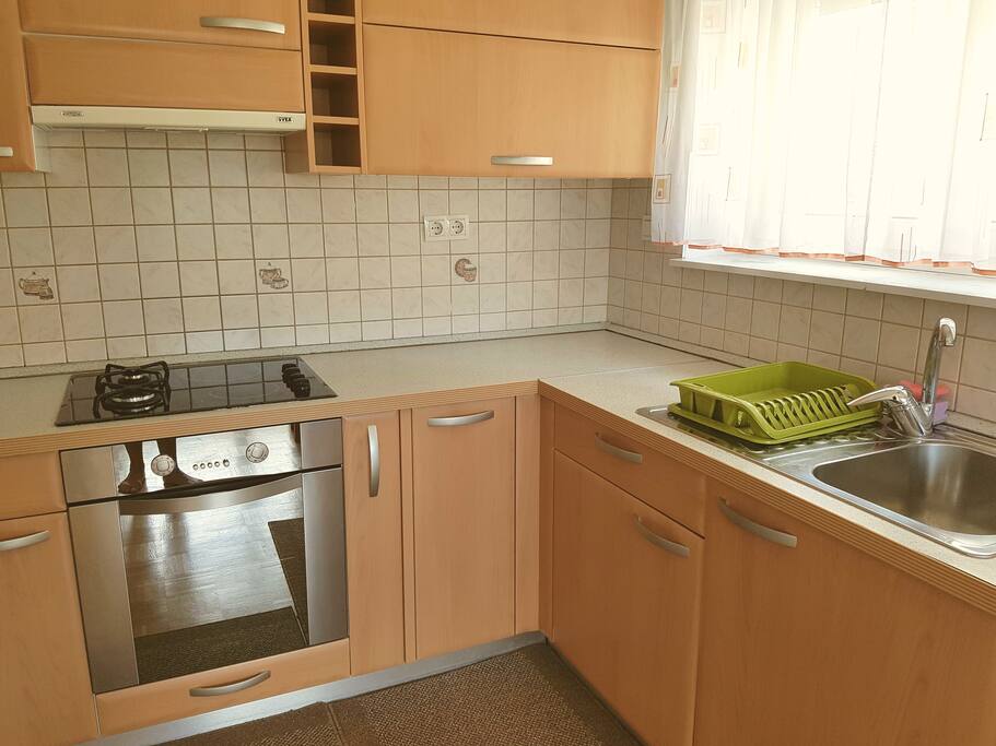 kitchen fully equipped - drinking water
