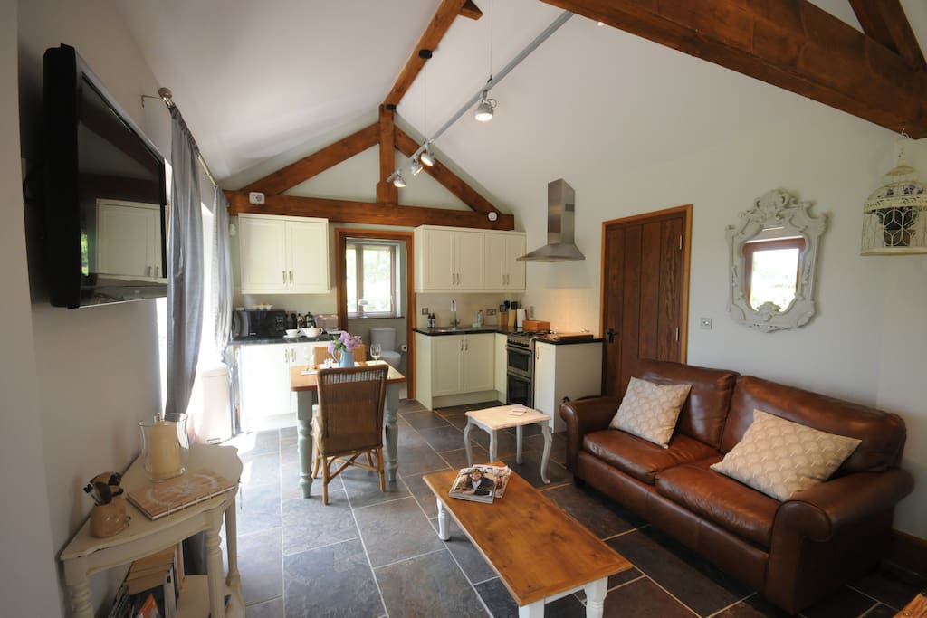 Self contained/ detached with Kitchenette