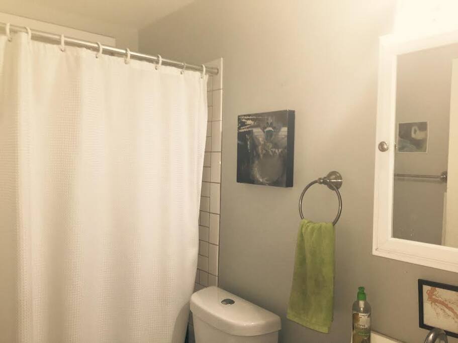 bathroom with bathtub
