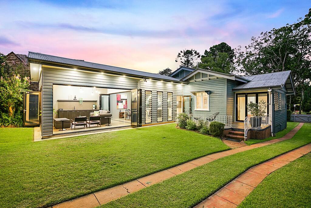 Домисто. Ист лейк стиль дома. Ист дом. Проект американо-канадского дома. Проект американо-канадского дома.