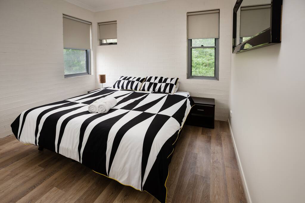 King Bed or Two Single Bed