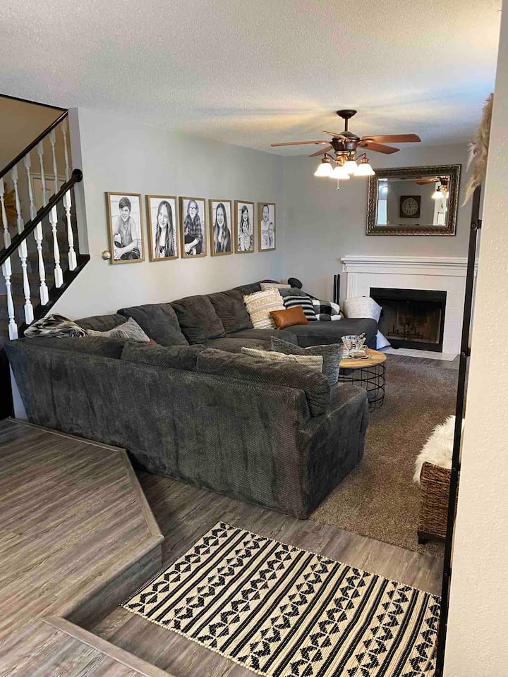 Charming Rapid City Rally Rental - Rapid City, SD