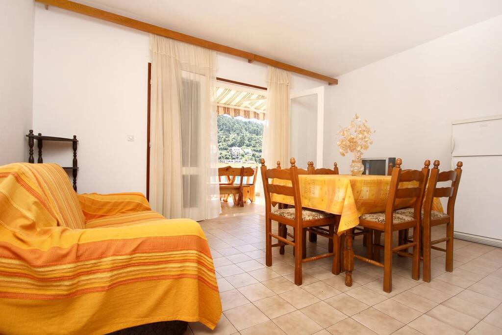 Dining room, Surface: 18 m²