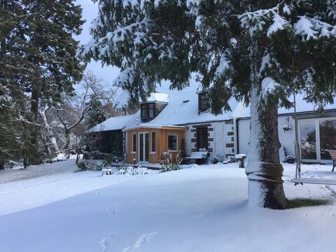 Secluded, country cottage