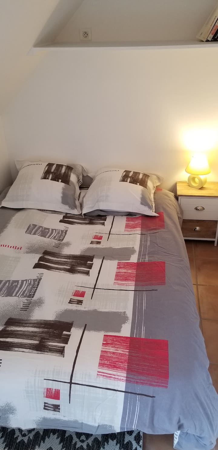 Dhoma e tretë e gjumit lart