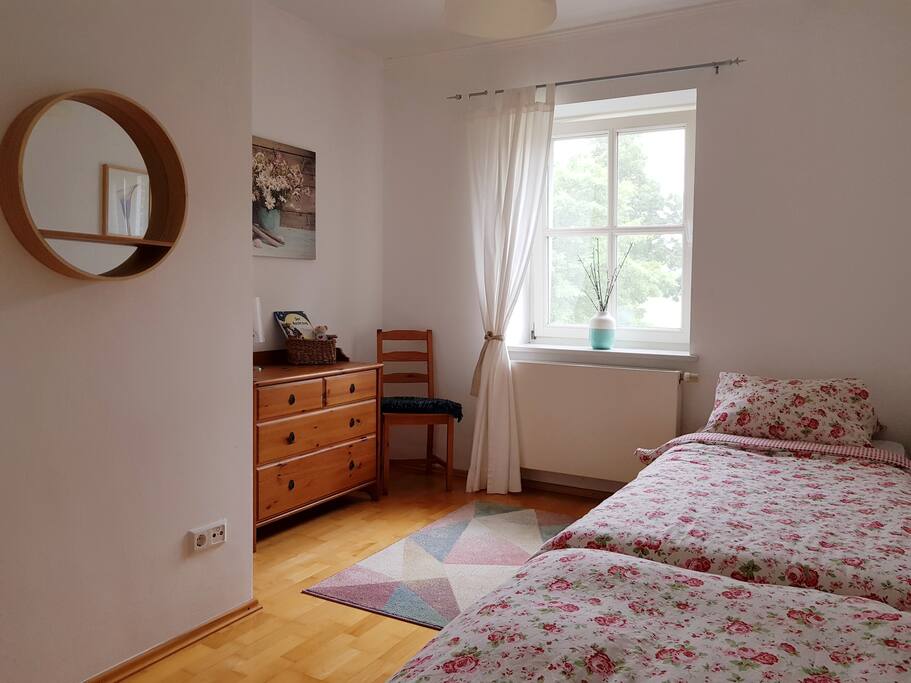 Kinderzimmer Bild 1