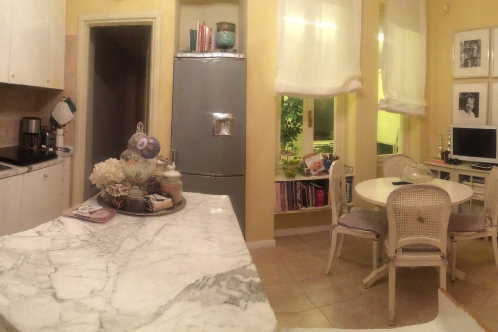 Cucina moderna, abitabile,attrezzata