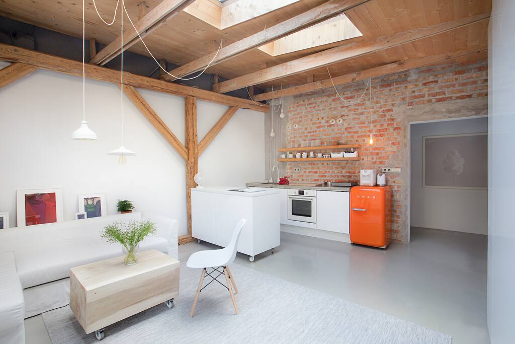 kitchen / living room / corridor