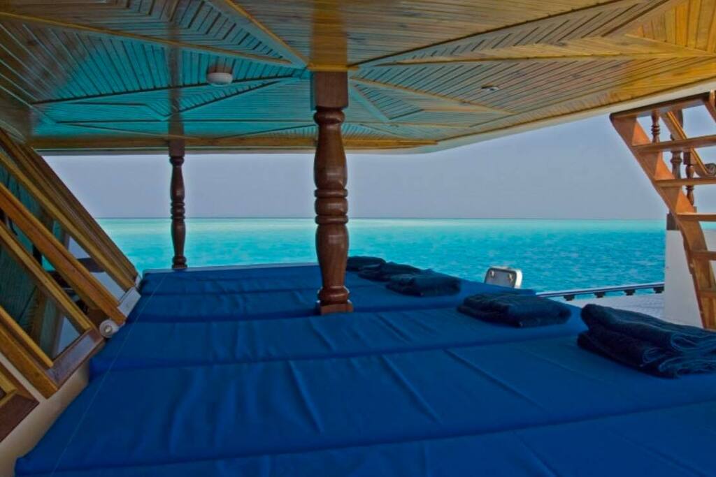 Wanna take a nap with this scenery.