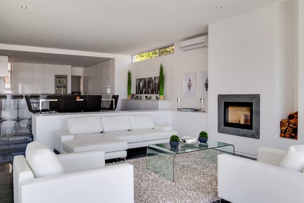 Lower Lounge