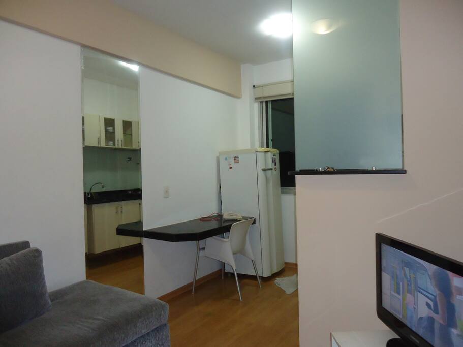 Parte da Sala com visão mais aproximada da cozinha