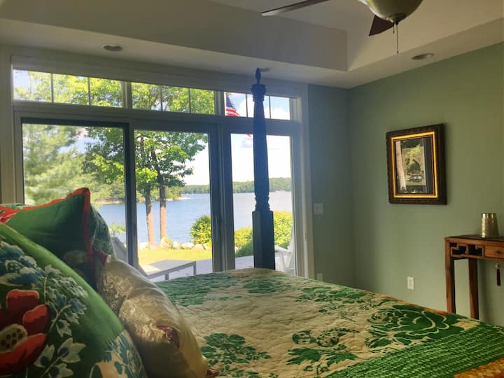 Добро утро од главната спална соба!