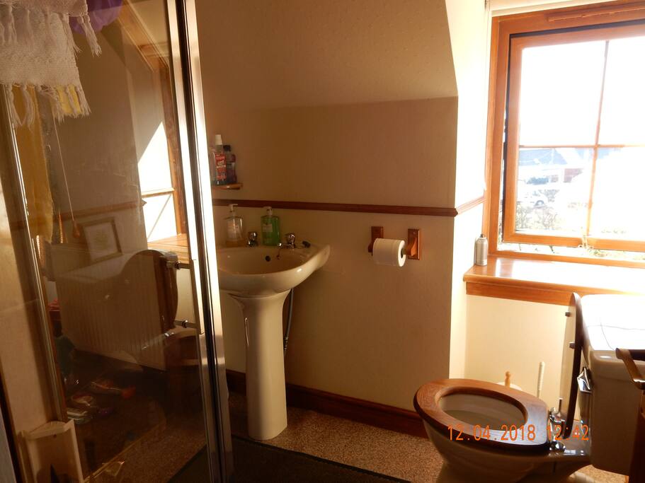 En suite shower room