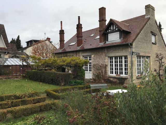 Guest favorite listing in Caen