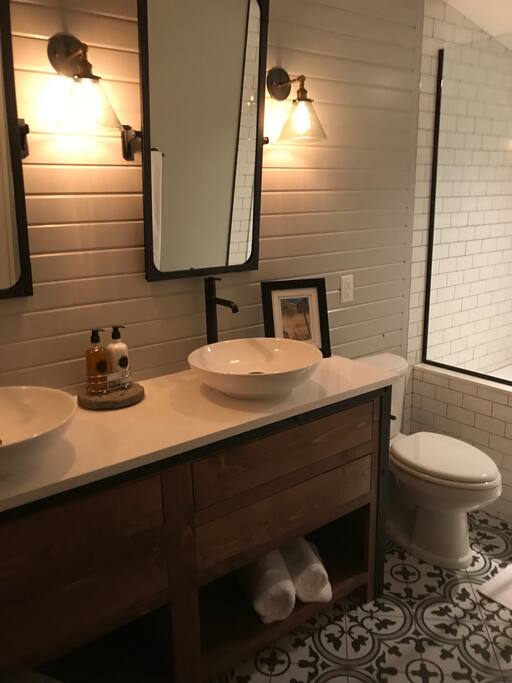 guest bathroom