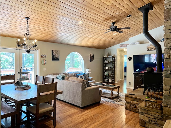 Mount Shasta Lake/tree House 4bed/2.5bath - Mount Shasta