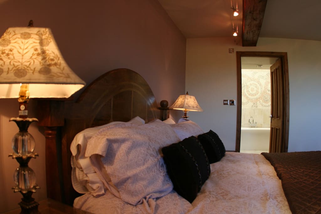 Romantic En Suite to Master Bedroom
