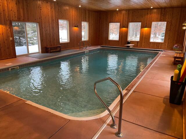 The Pool House – beautiful country farmhouse gallery image 2