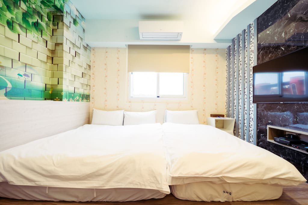 三人房(一雙人床+一單人床)
Triple room (one double bed+one single bed)