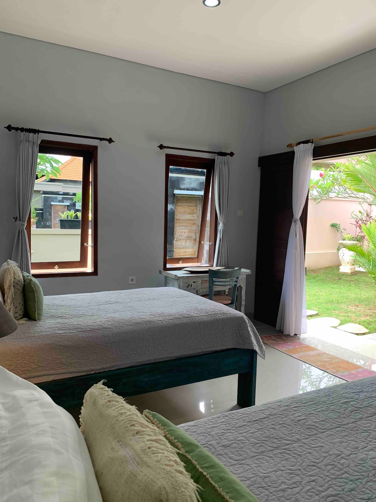 Veľký apartmán s manželskou posteľou a samostatnými posteľami 1