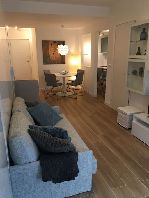 Zona living e angolo pranzo