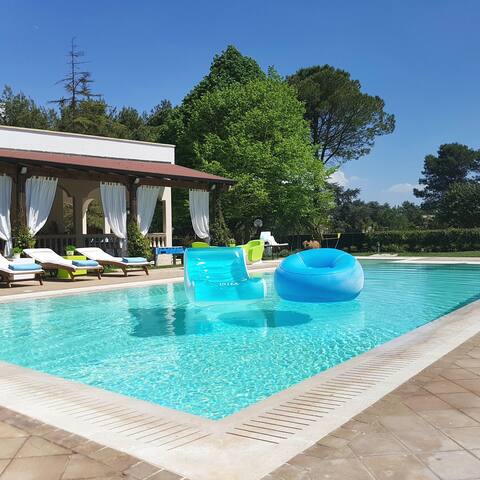 Salento Villa Edda con piscina riscaldata e tennis gallery image 4