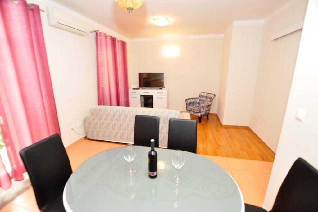 Living room, Surface: 12 m²
