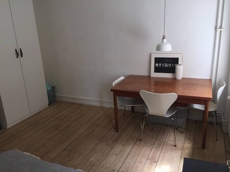 Bedroom/livingroom