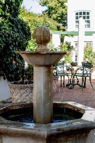 Gracious home with beautiful garden patio and pool gallery image 3